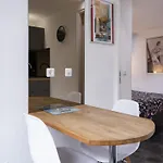 Louis Quartier Gare 아파트 비텔