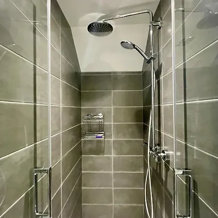 Louis Quartier Gare *