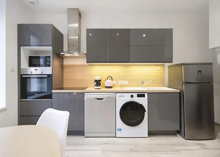 Louis Quartier Gare *